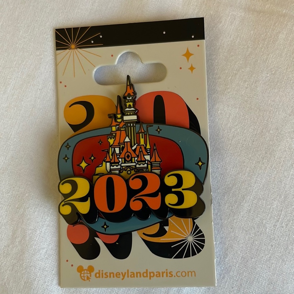 Disneyland Paris 2023 pin